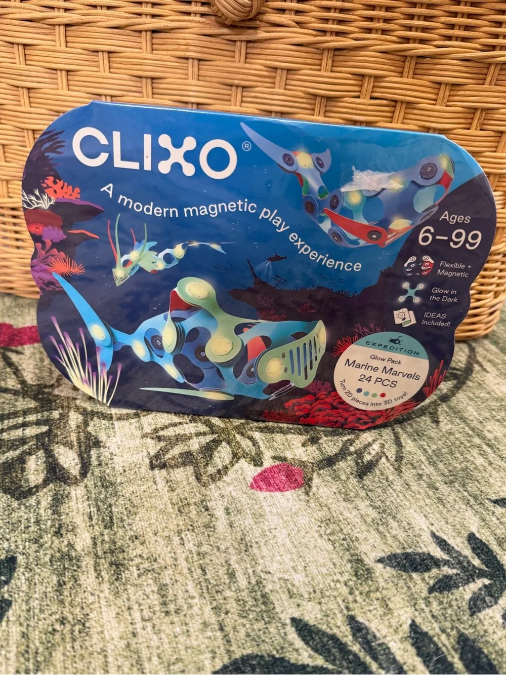 New Clixo Marine Ocean Critters Marvels Pack 24 piece ages 6+